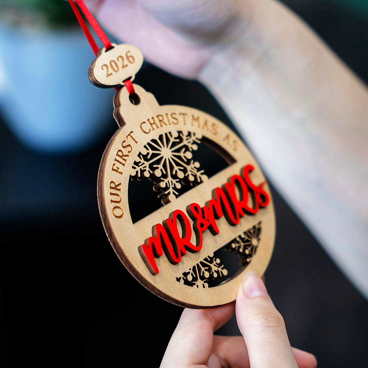 #Ornament Text_Mr. & Mrs.