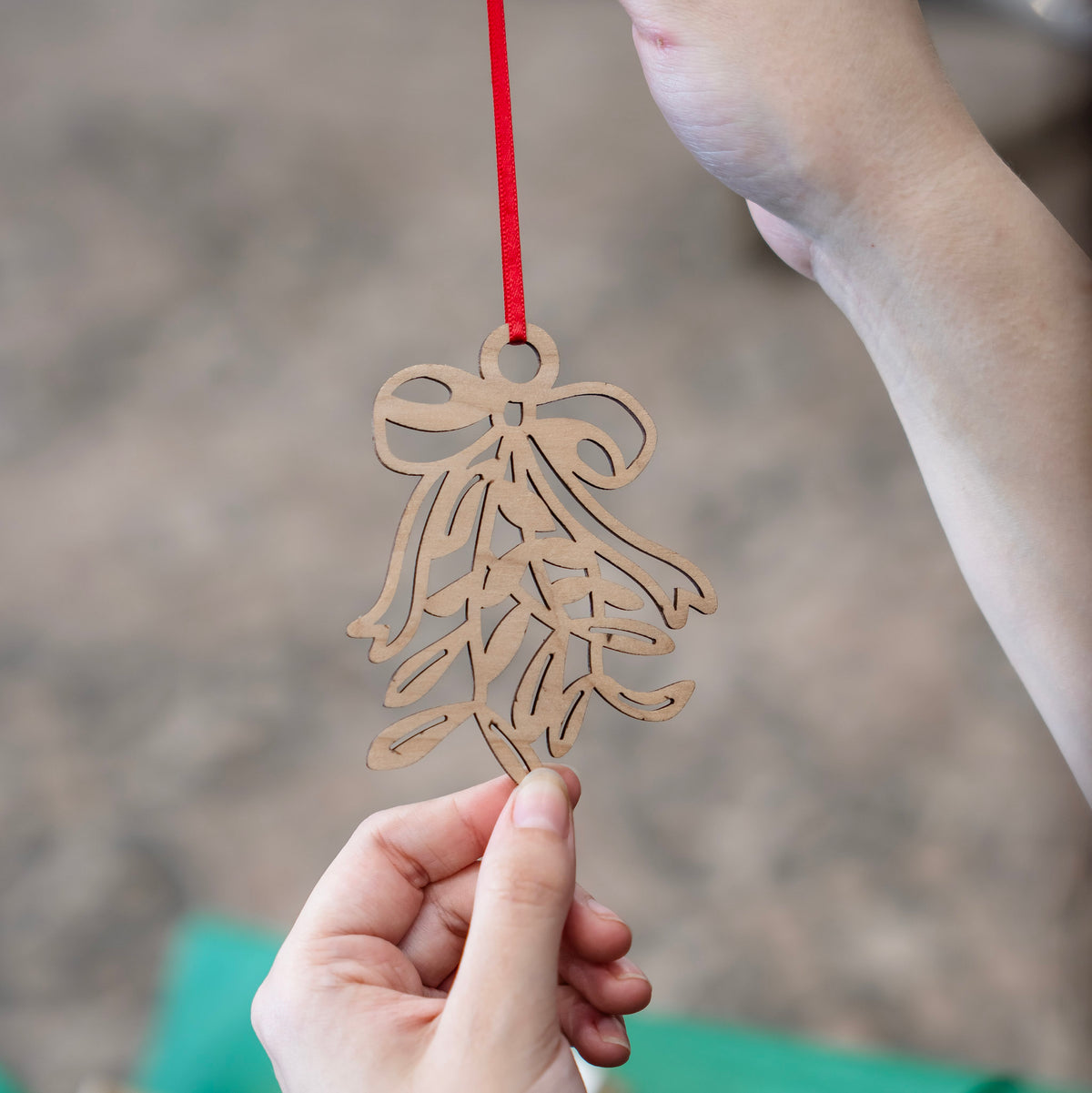 #Choose Design_Mistletoe