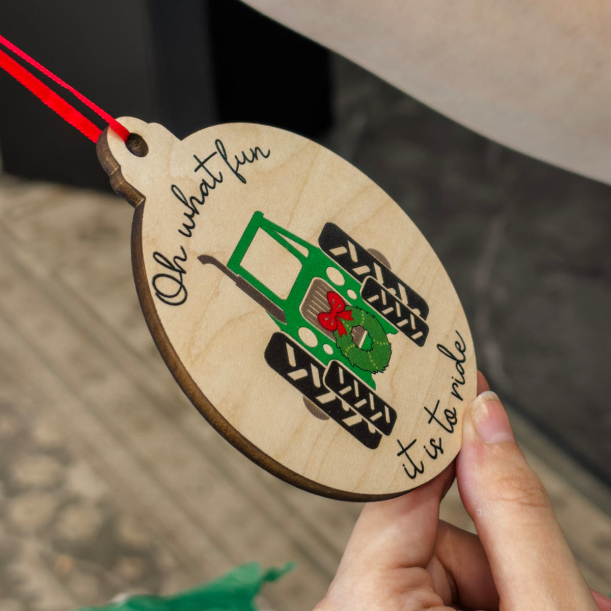 #Ornament_Tractor