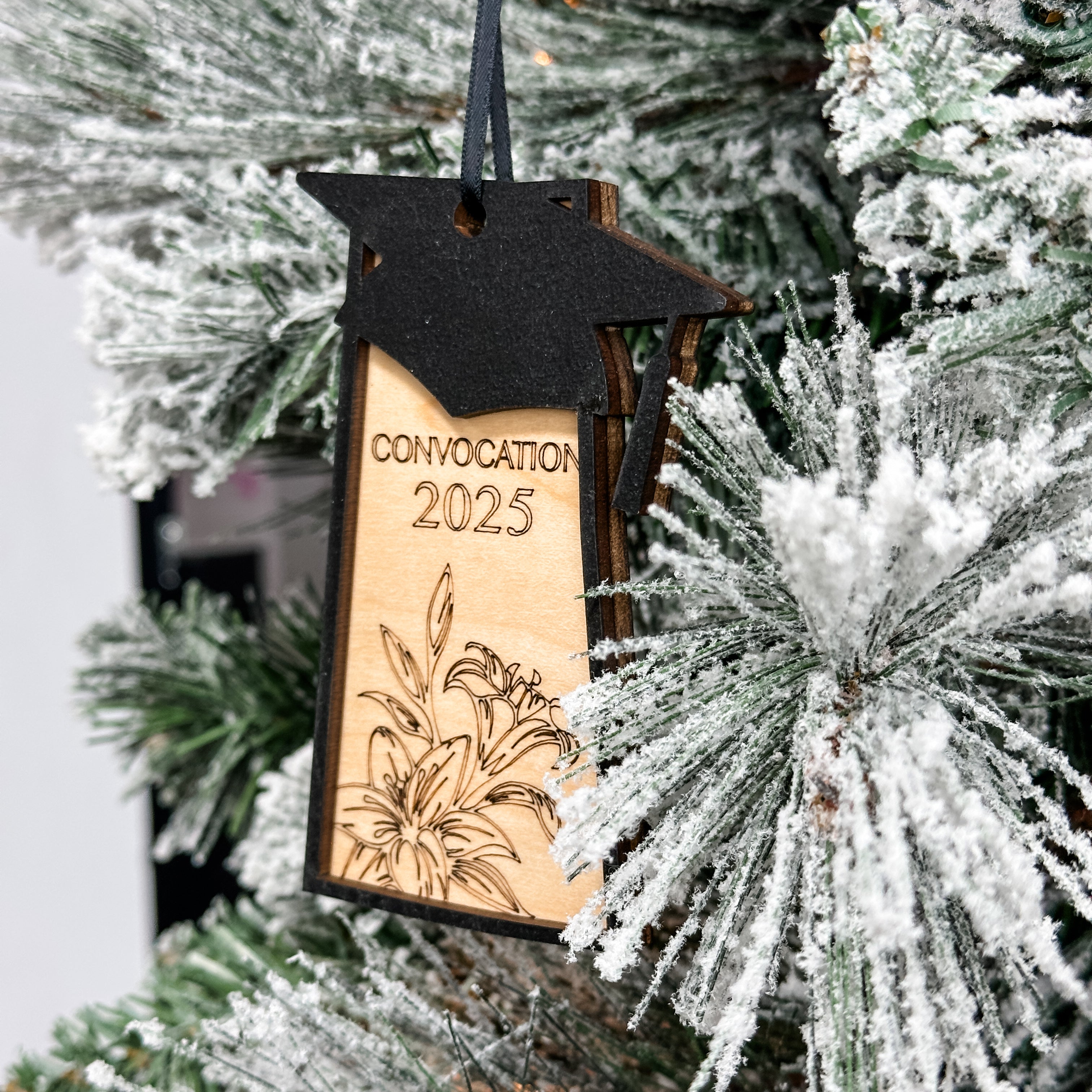 Saskatchewan Grad Hats • Wood Ornament or Magnet • For Graduations & Convocations