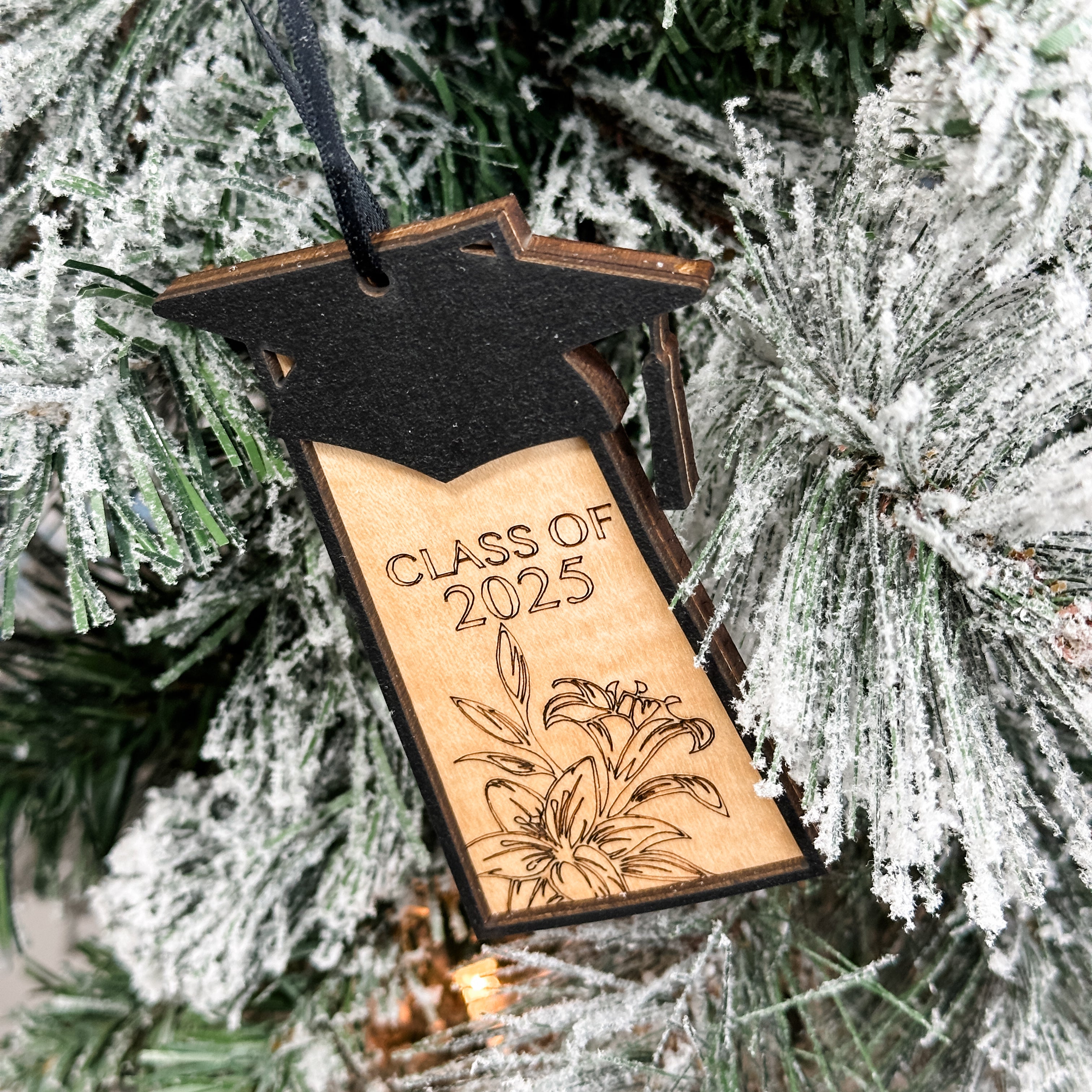 Saskatchewan Grad Hats • Wood Ornament or Magnet • For Graduations & Convocations