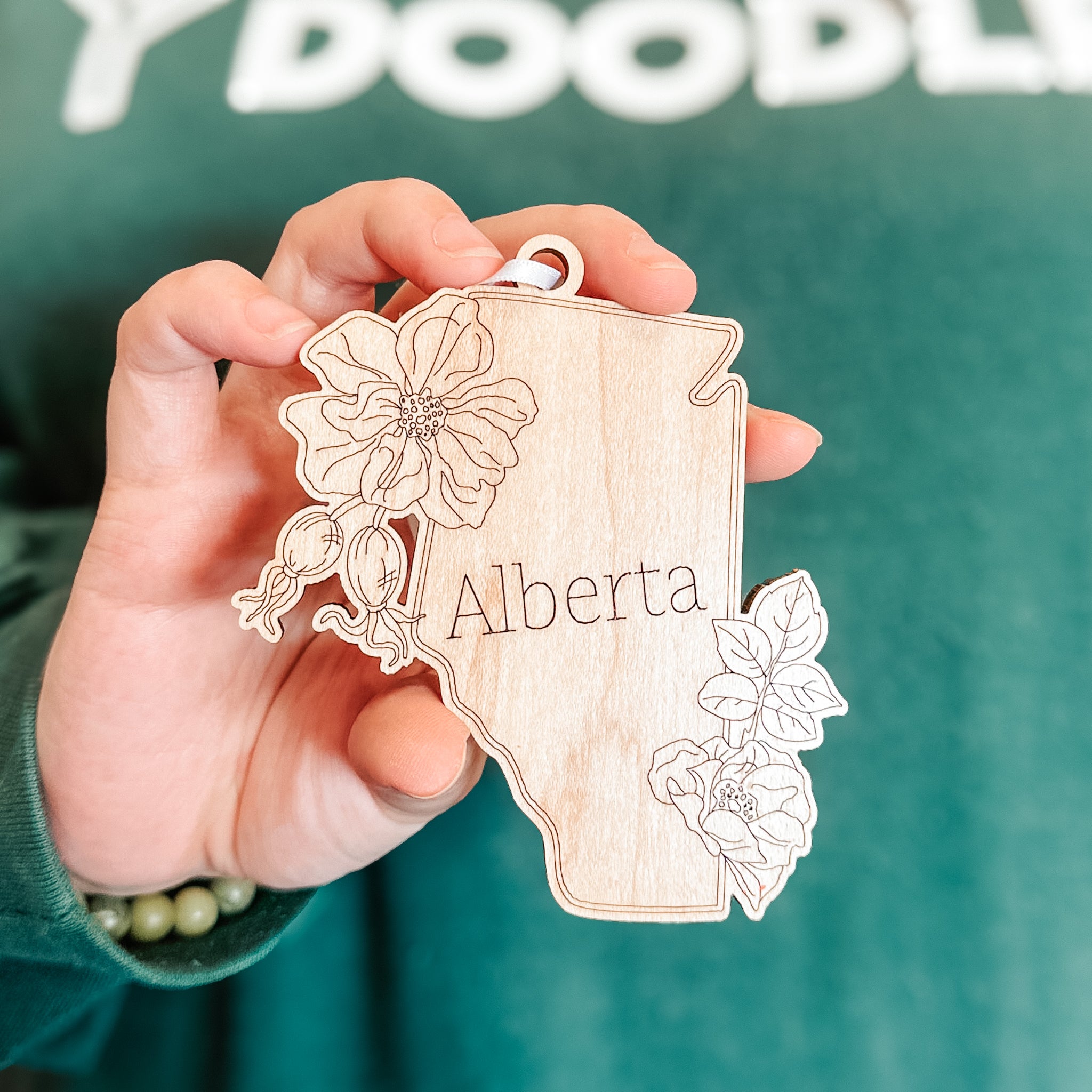 Canadian Provincial Flower • Wood Ornament or Magnet • For Souvenirs, Travel, or Canadian Pride