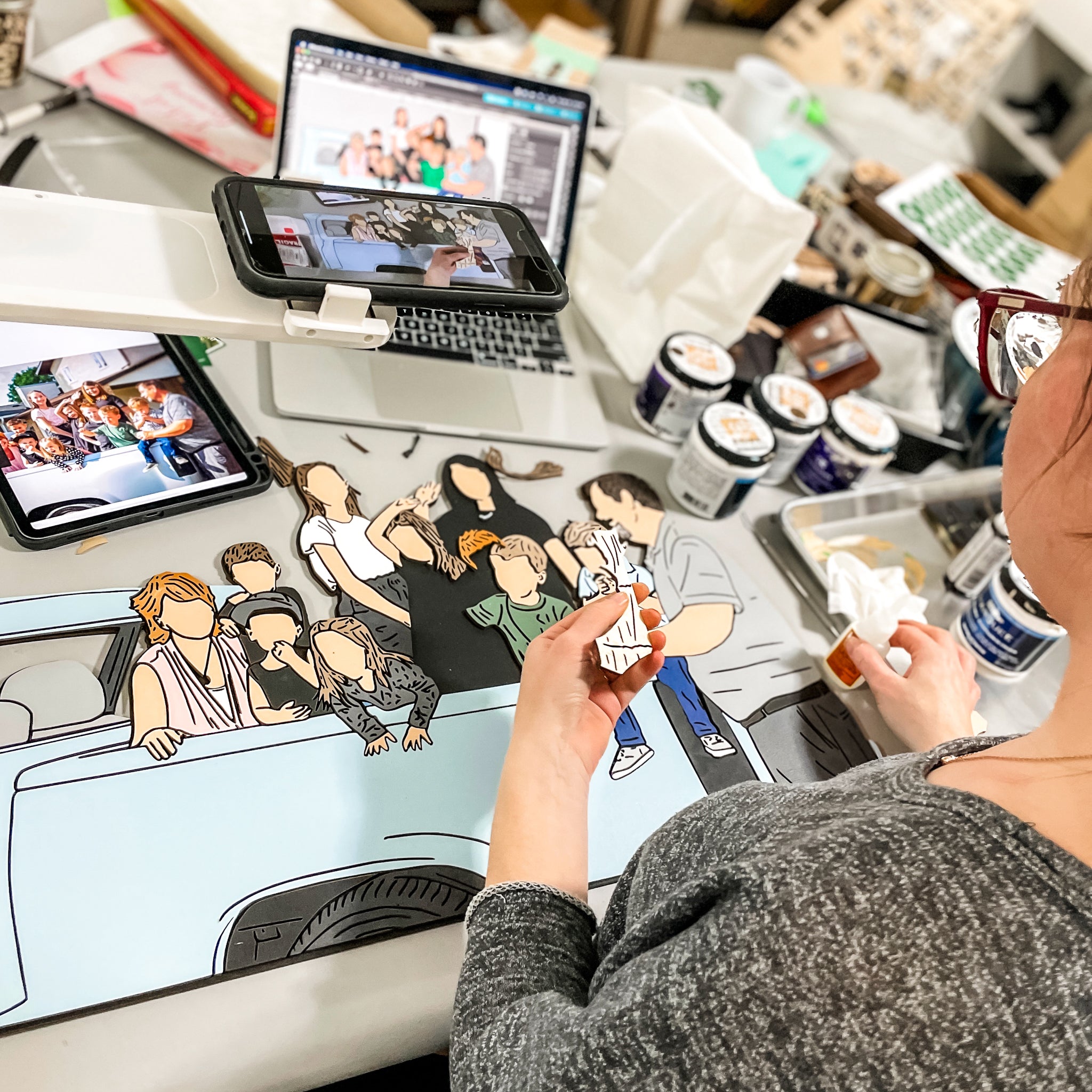 #Art Style_(8 to 12 Weeks) 3D Hand Painted Wood - Premium