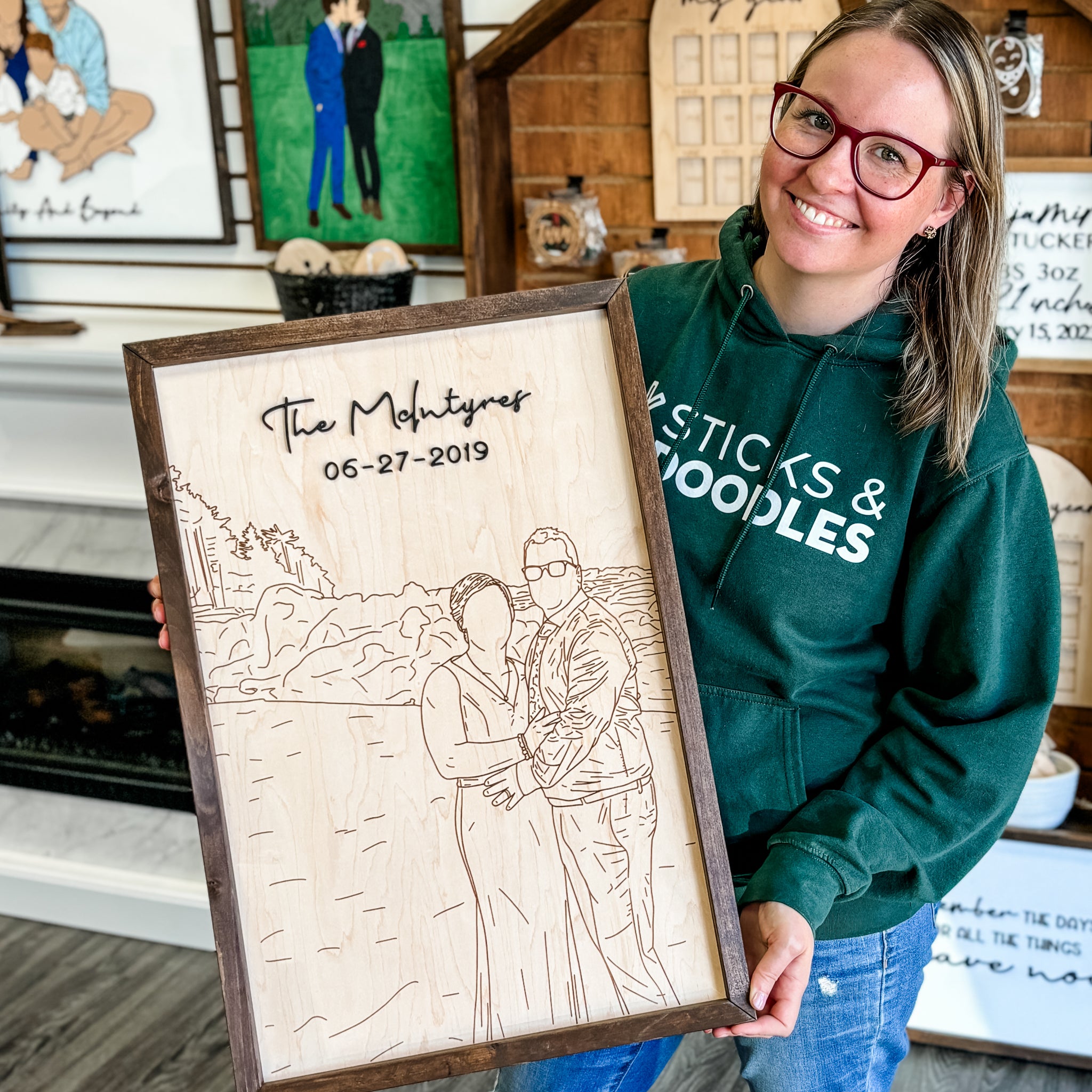 #Art Style_(2 to 4 Weeks) Engraved Maple Wood