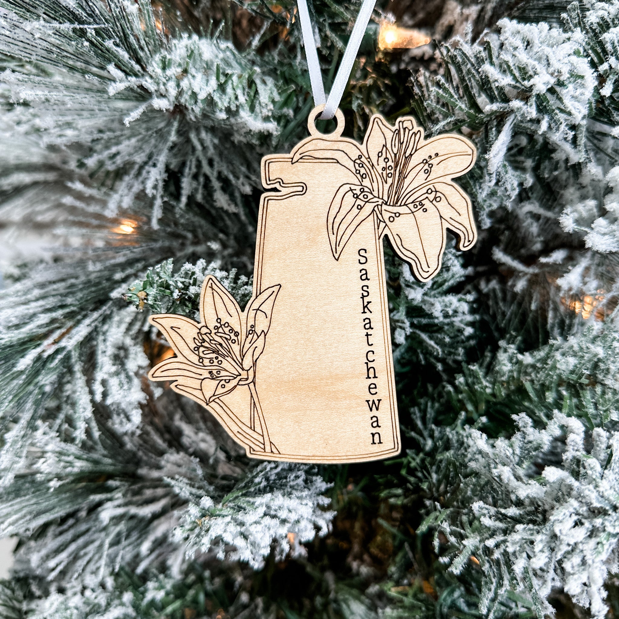 Canadian Provincial Flower • Wood Ornament or Magnet • For Souvenirs, Travel, or Canadian Pride
