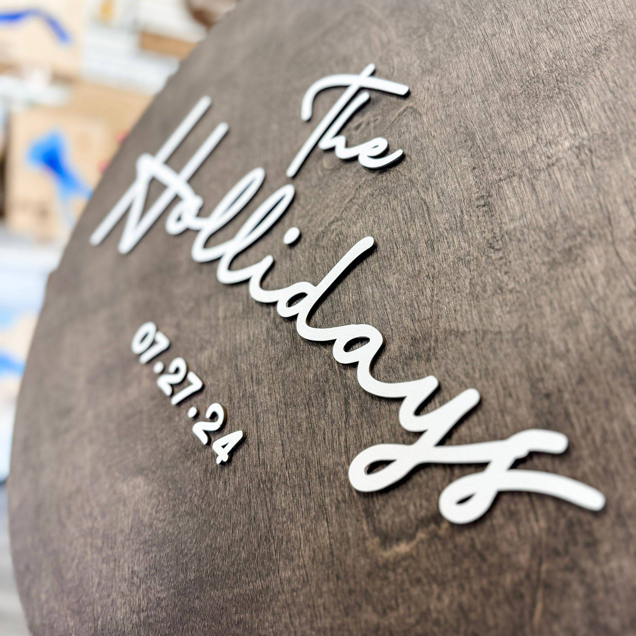 Round Family Name Sign