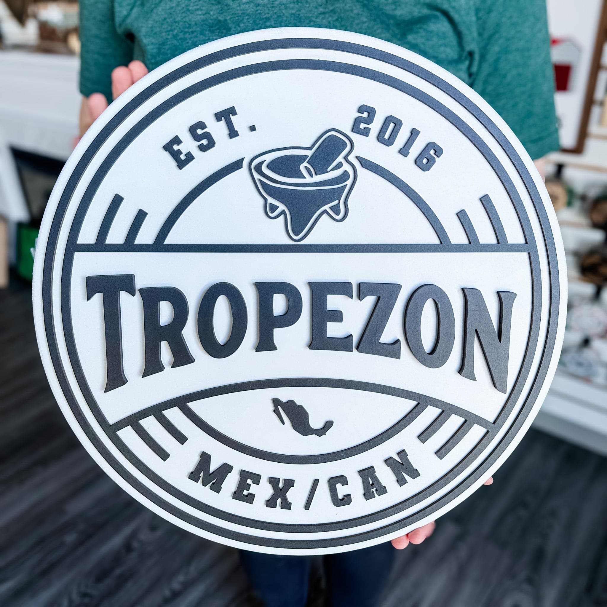 #Choose Logo Style_Two Toned Logo
