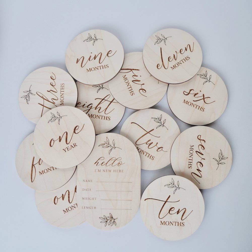 Leaves Birth Announcement / Monthly Milestones - Sticks & Doodles