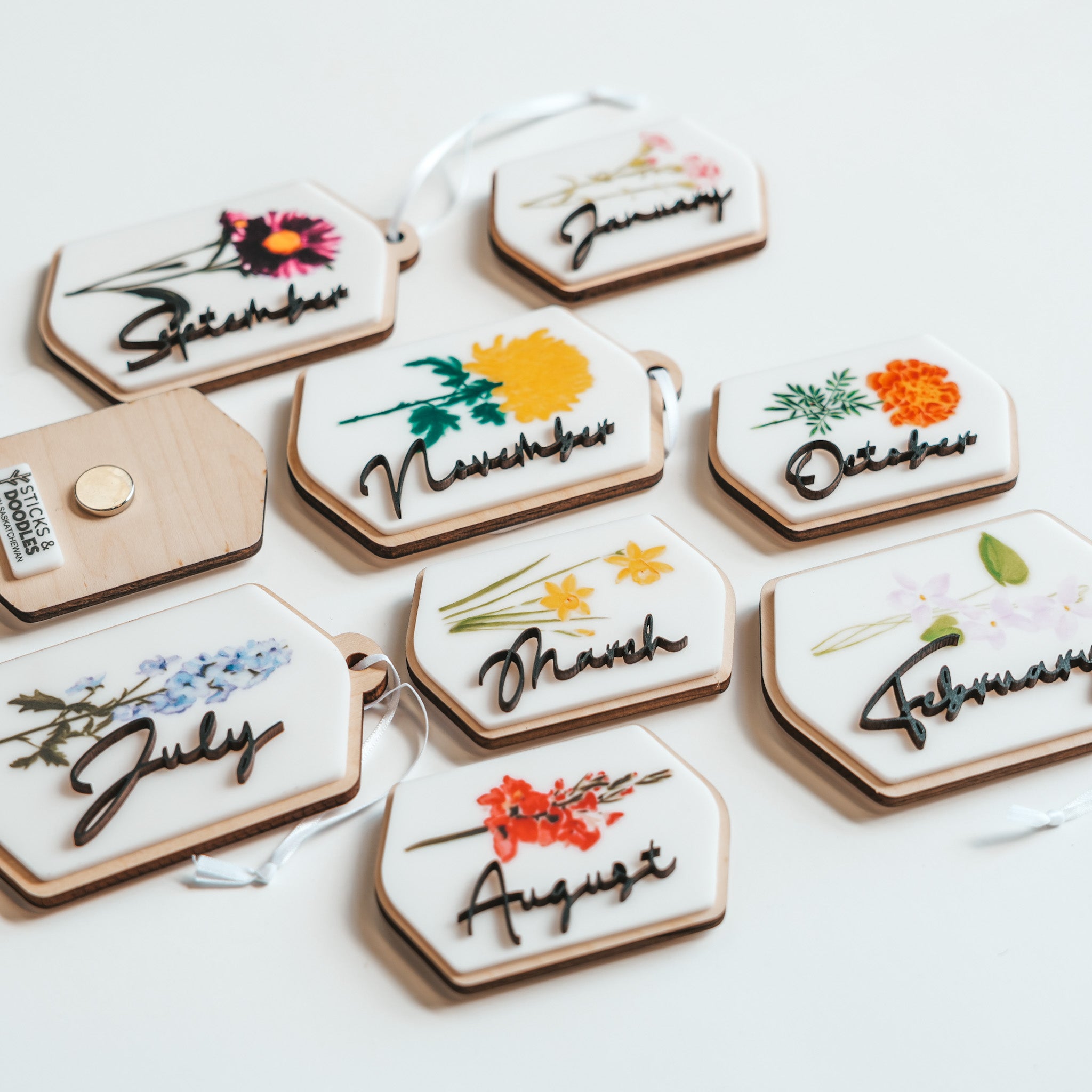 Birth Flower Collection • Personalized Wood Ornament, or Magnet • For Flower Lovers