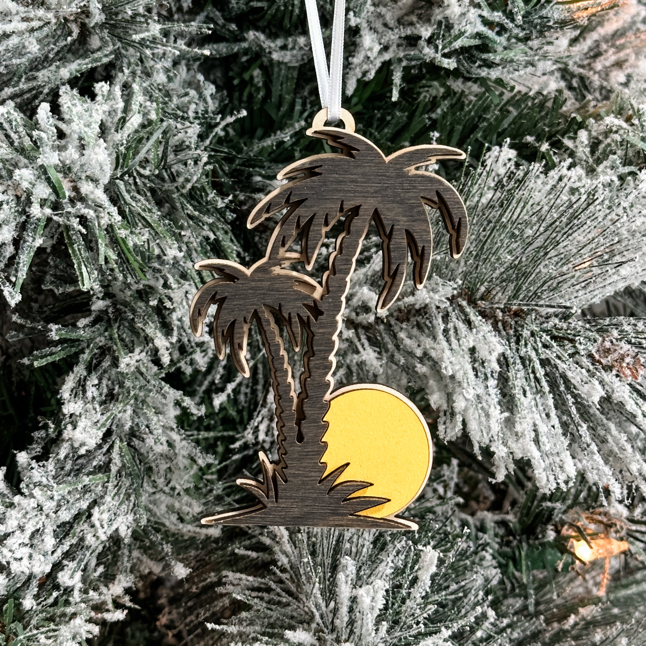 Sunset Palm Trees • 3D Wood Ornament • For Travellers & Beach Lovers