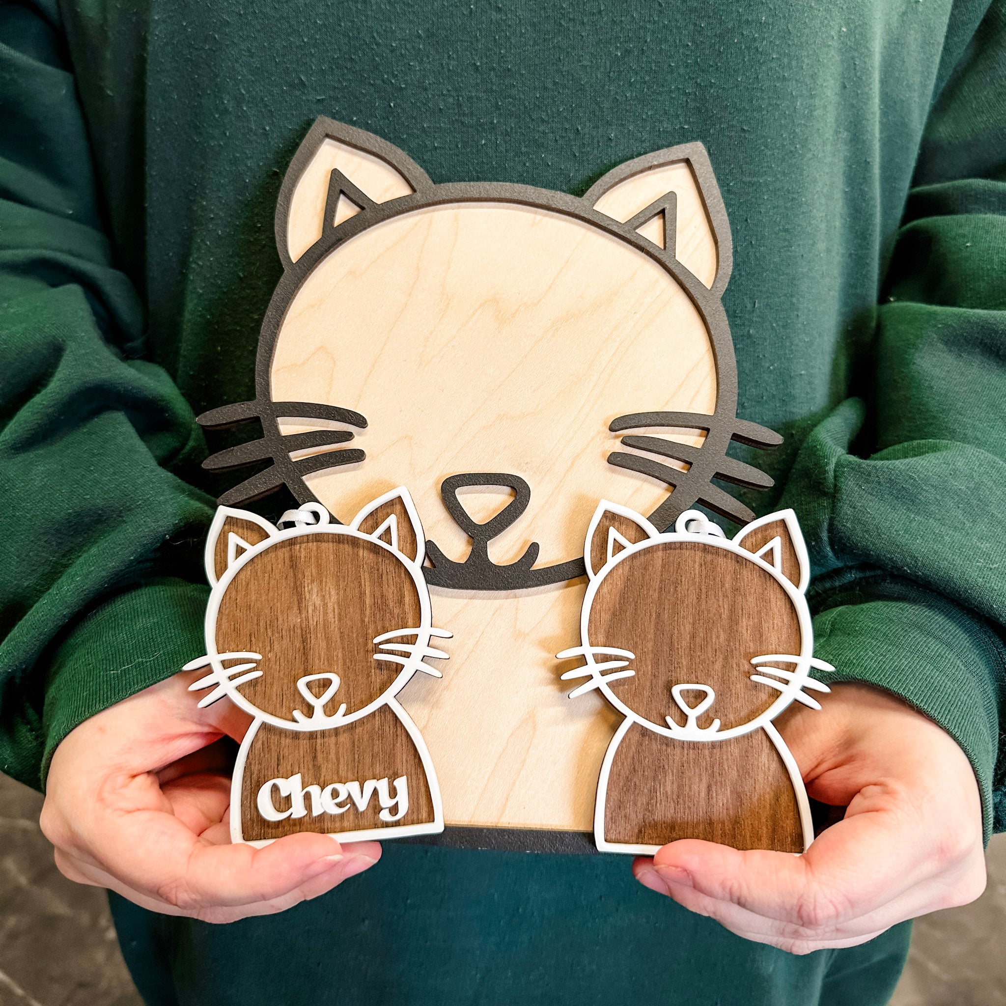 Minimalist Cat / Dog | 3D Walnut & Acrylic Ornament