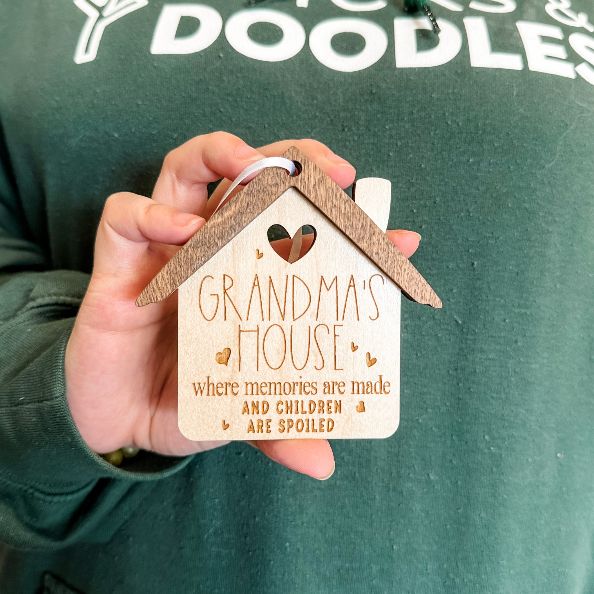 Grandparent's House - Where Memories are Made | 3D Wood Ornament