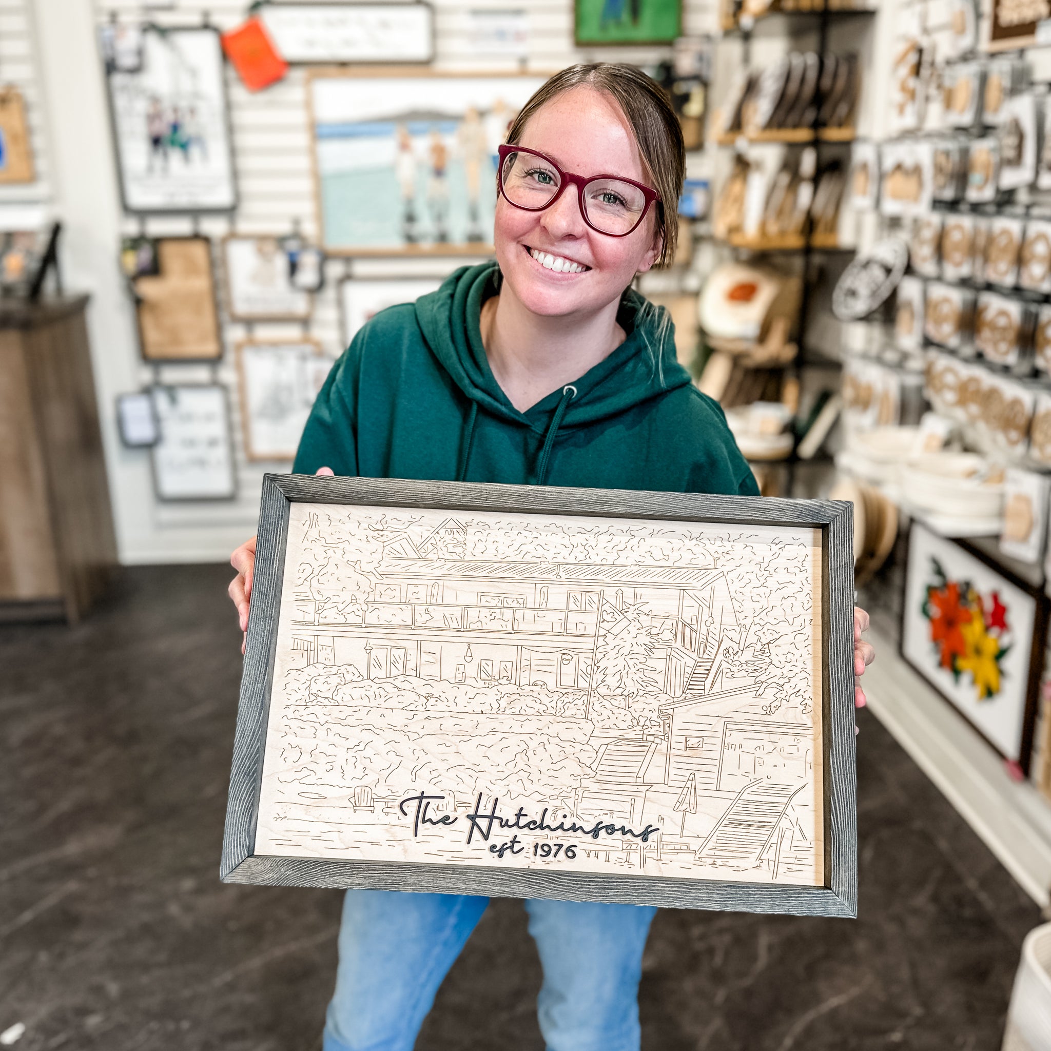 #Art Style_(2 to 4 Weeks) Engraved Maple Wood