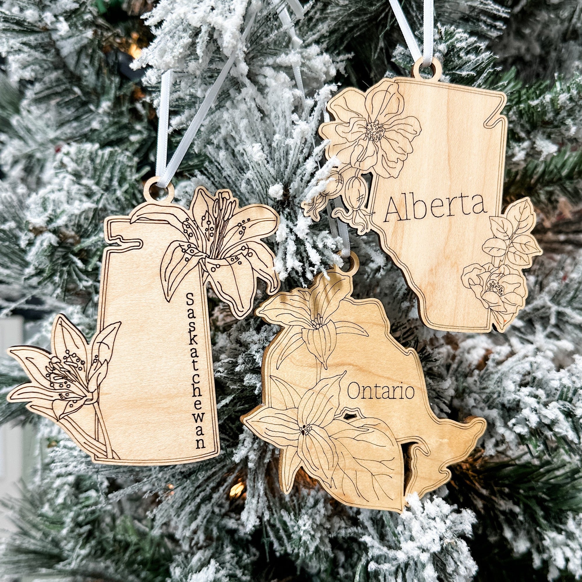 Canadian Provincial Flowers | Engraved Wood Ornaments