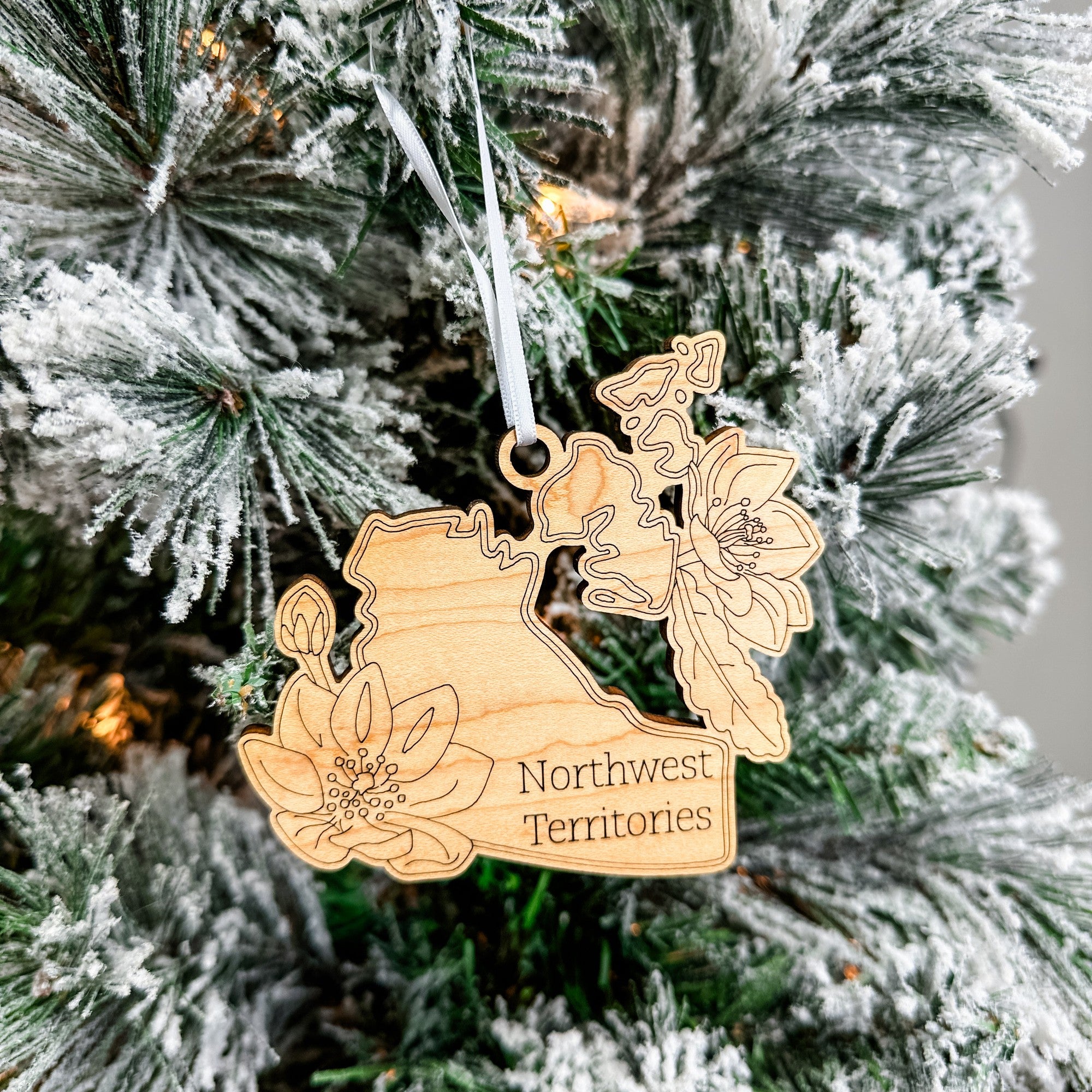 Canadian Provincial Flowers | Engraved Wood Ornaments