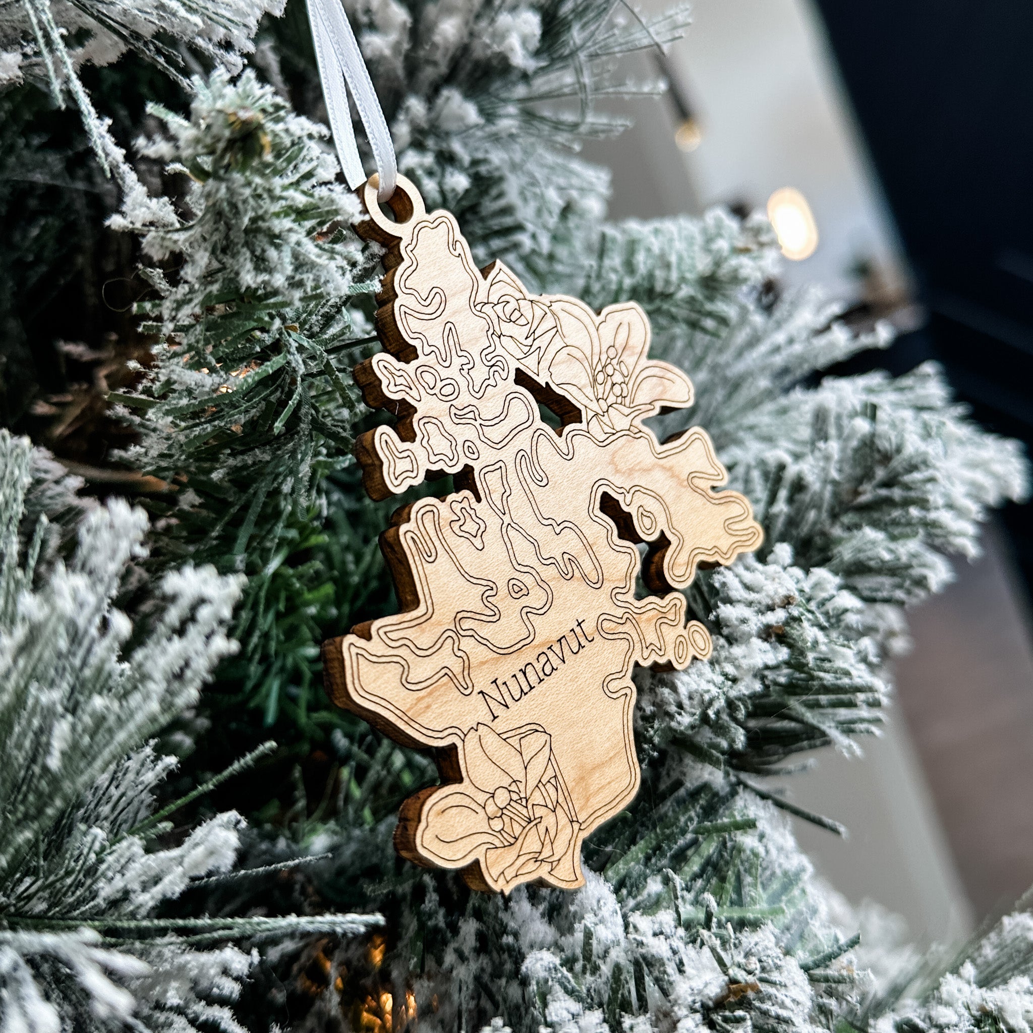 Canadian Provincial Flower • Wood Ornament or Magnet • For Souvenirs, Travel, or Canadian Pride