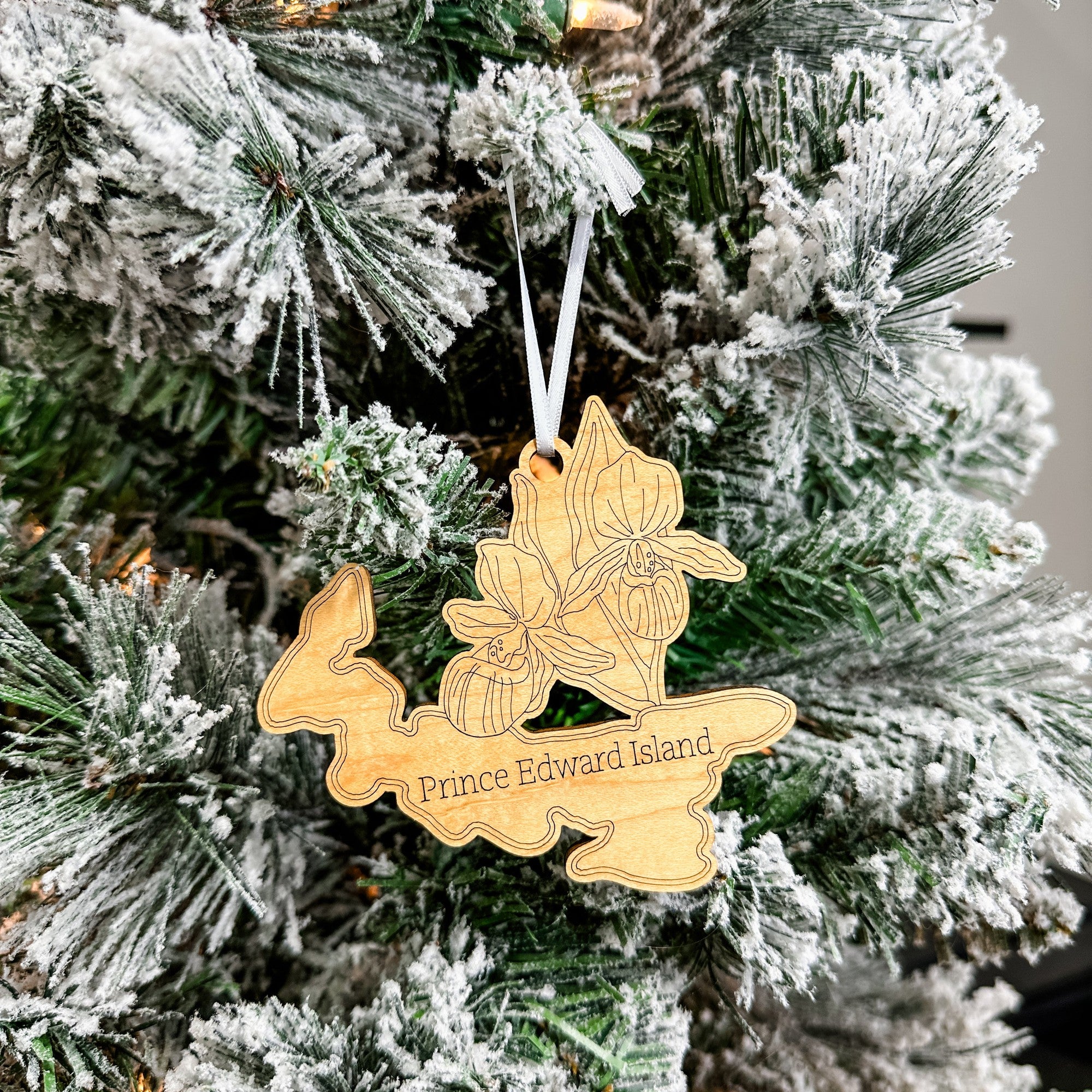 Canadian Provincial Flowers | Engraved Wood Ornaments