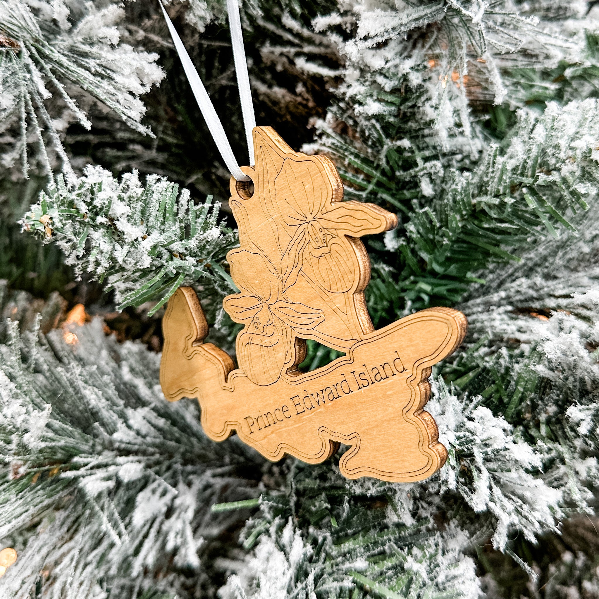Canadian Provincial Flower • Wood Ornament or Magnet • For Souvenirs, Travel, or Canadian Pride