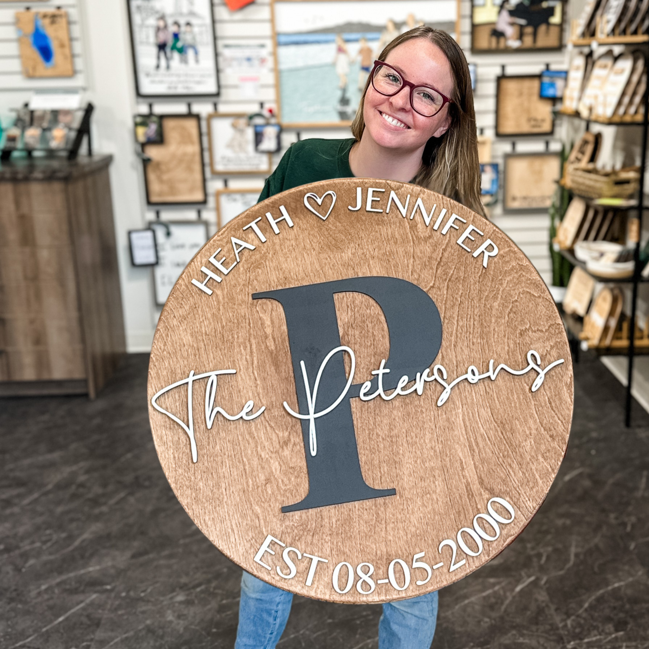 The Timeless Round Family Name Sign