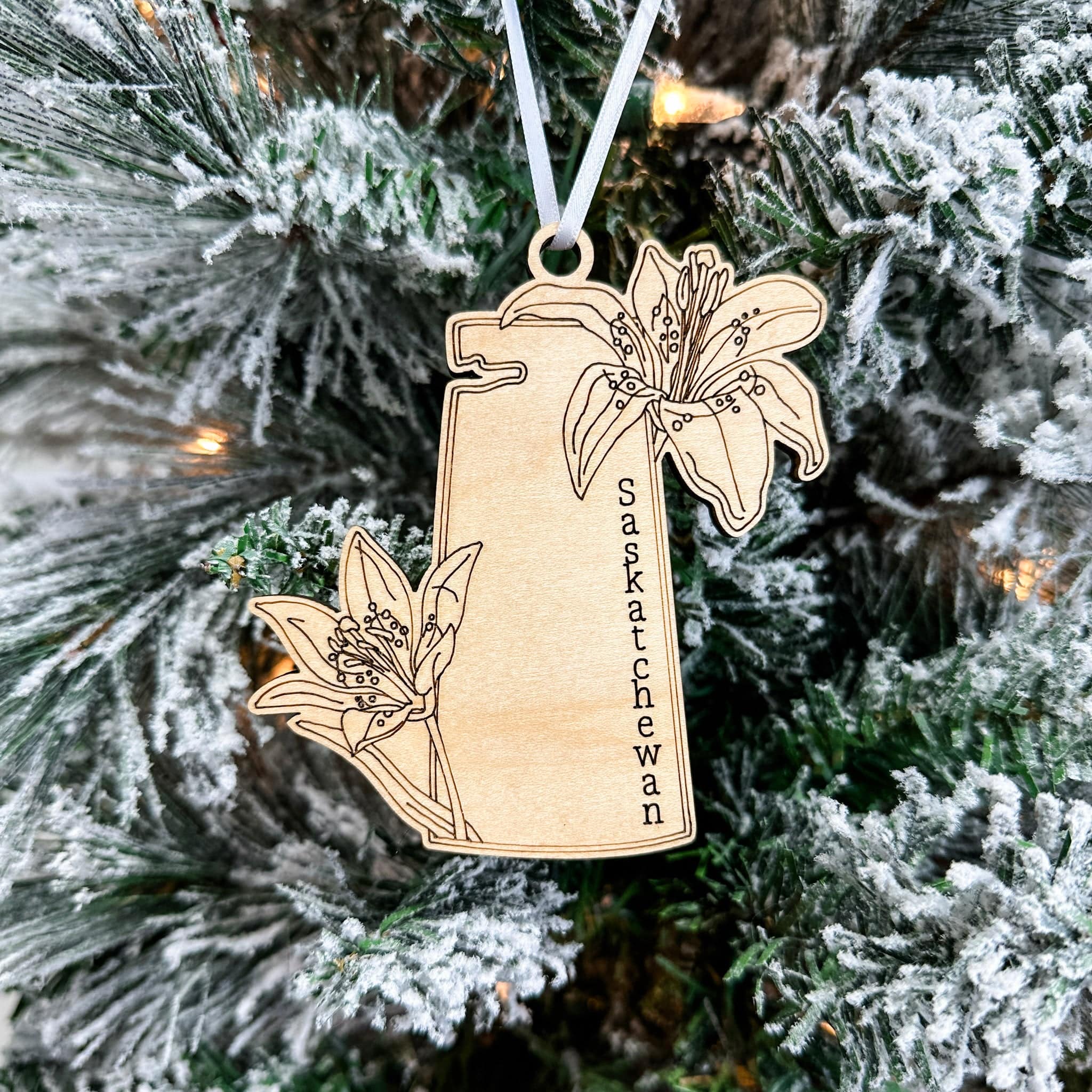 Canadian Provincial Flowers | Engraved Wood Ornaments