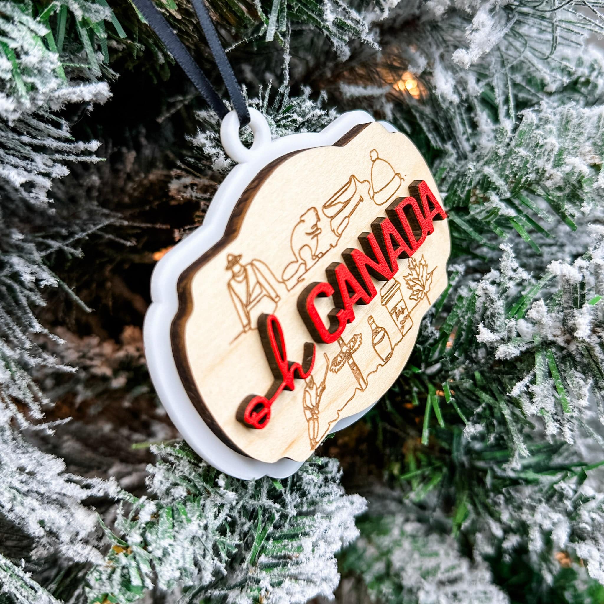 Oh Canada | 3D Wood & Acrylic Ornament