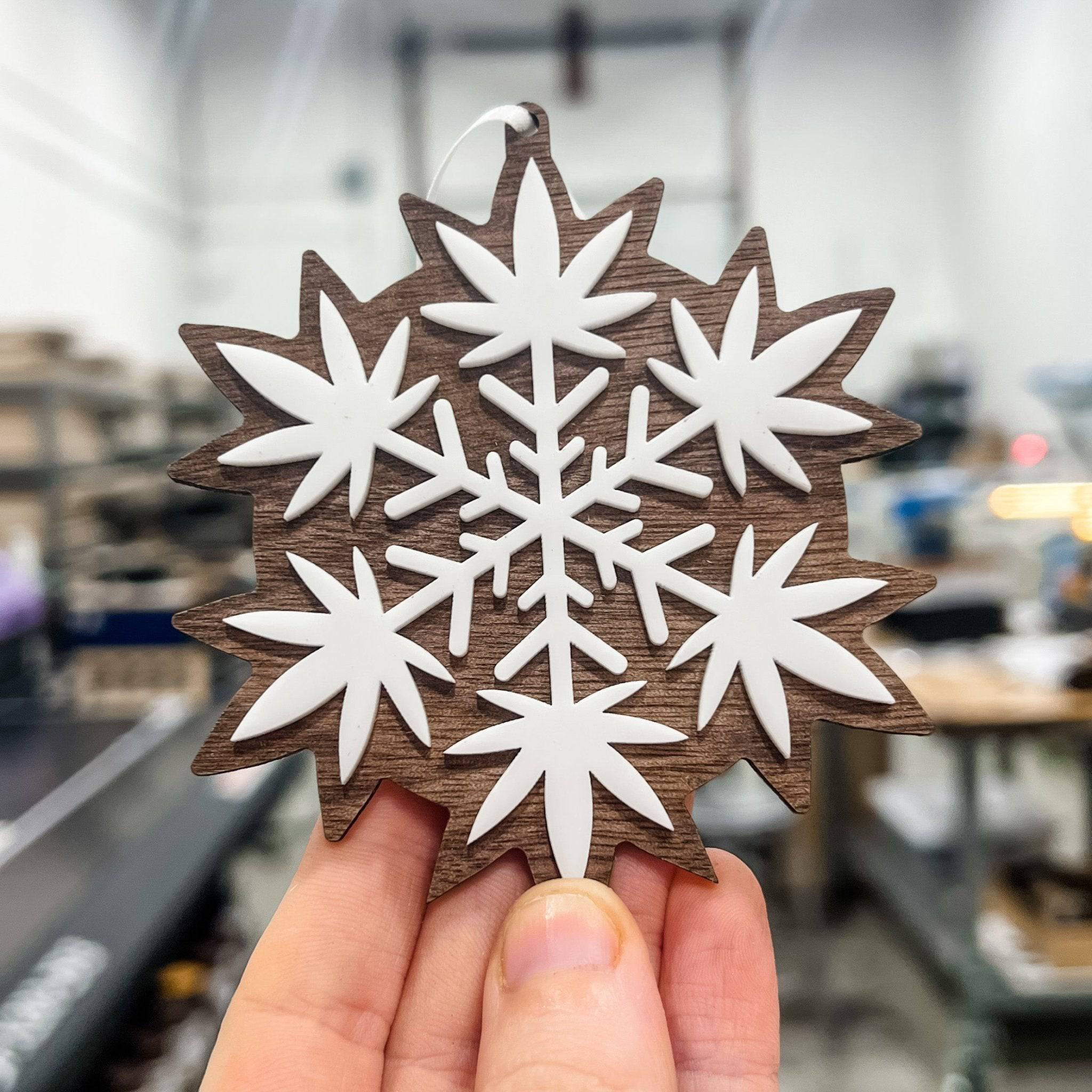 EconoCrafts: DIY 3D Wooden Snowflake Ornaments